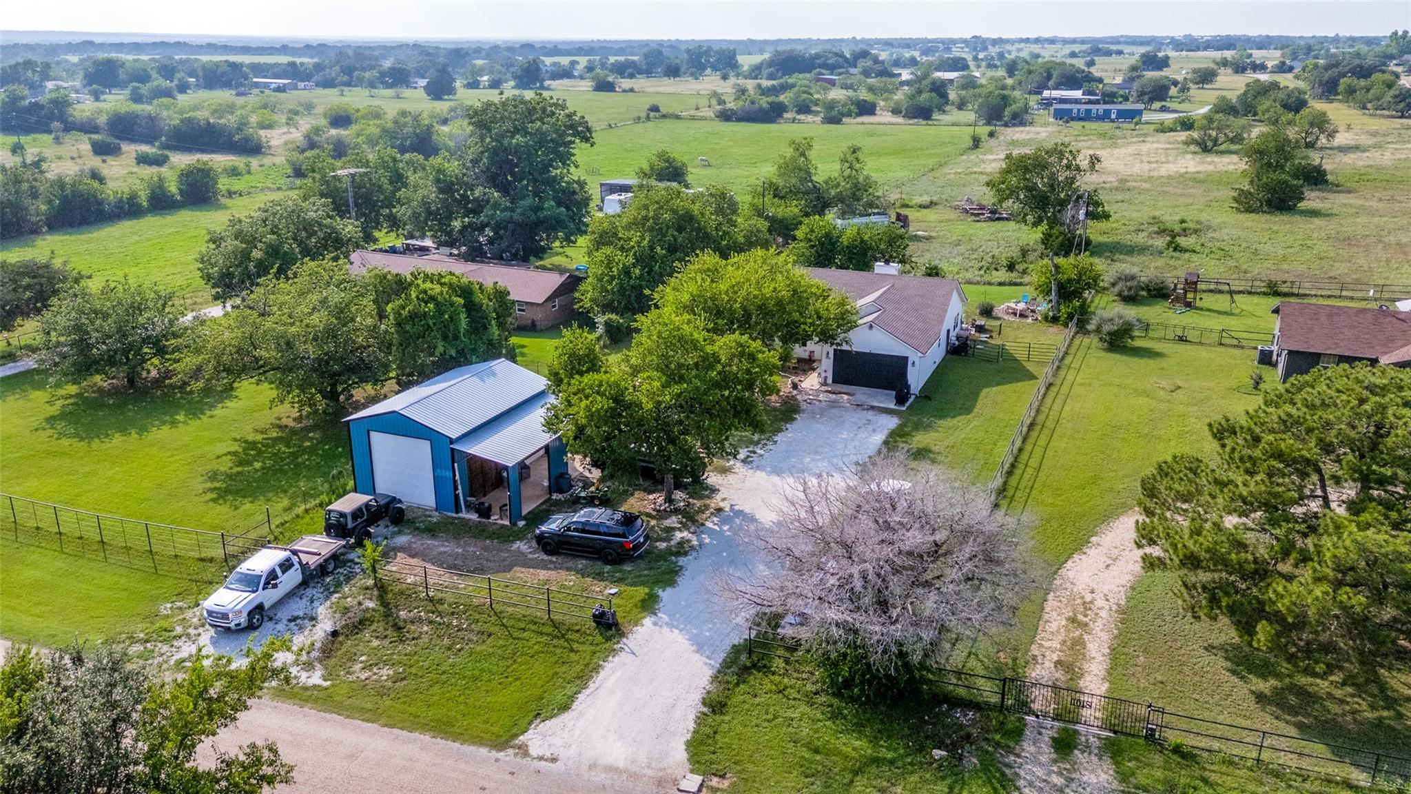 1052 Meandering WAY