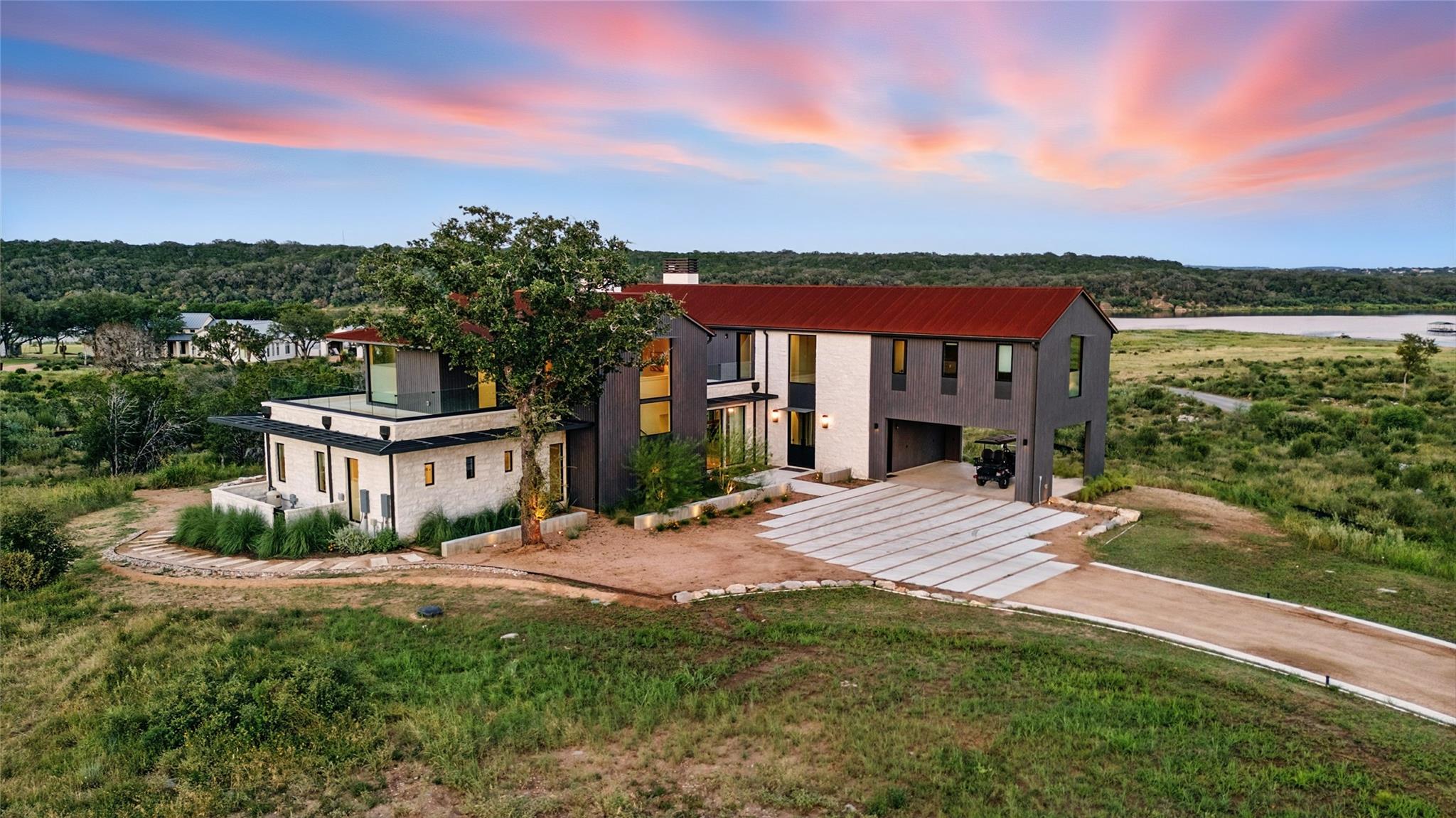 151 Creek Hollow WAY