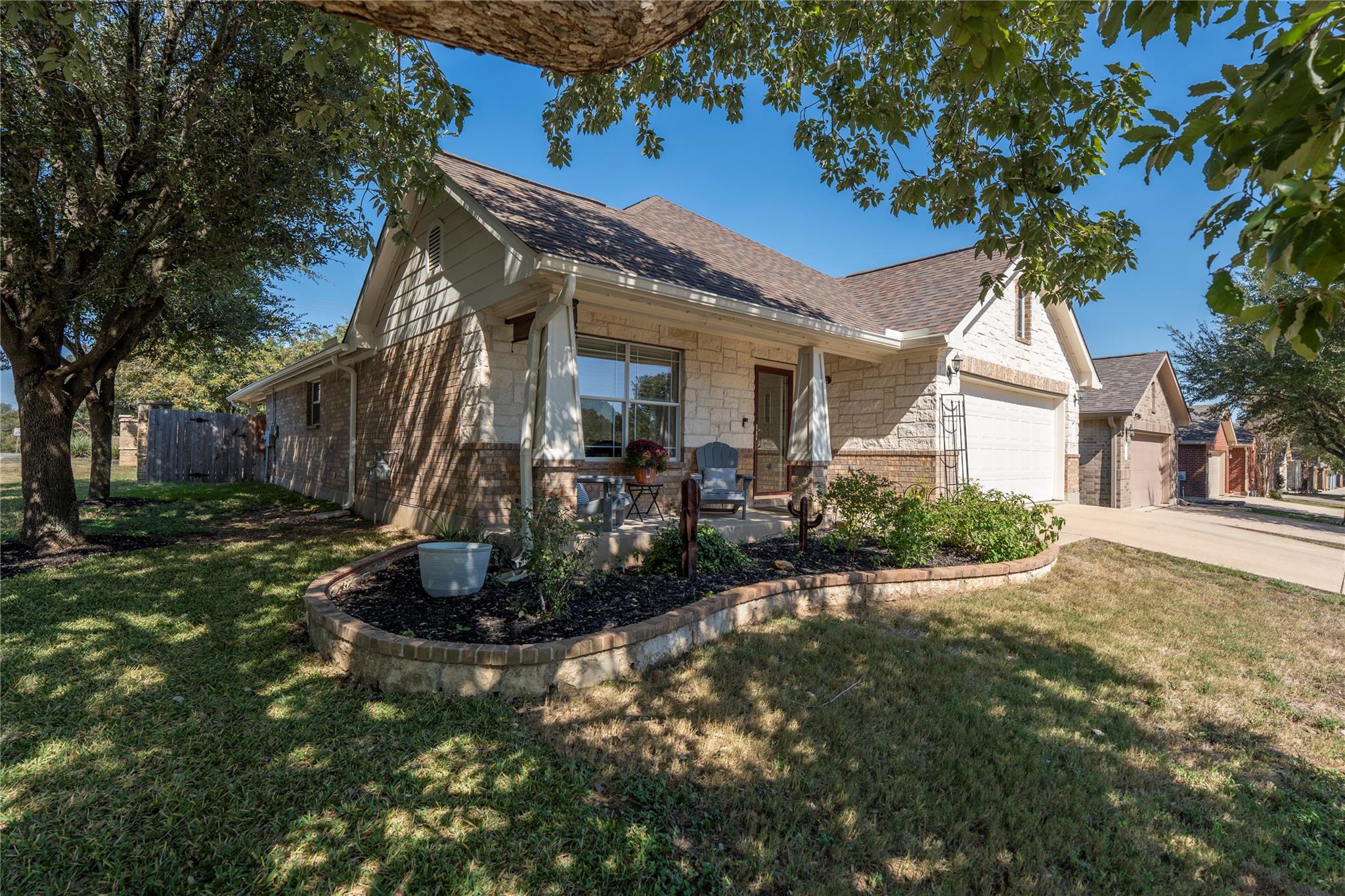 1118 Giberson WAY
