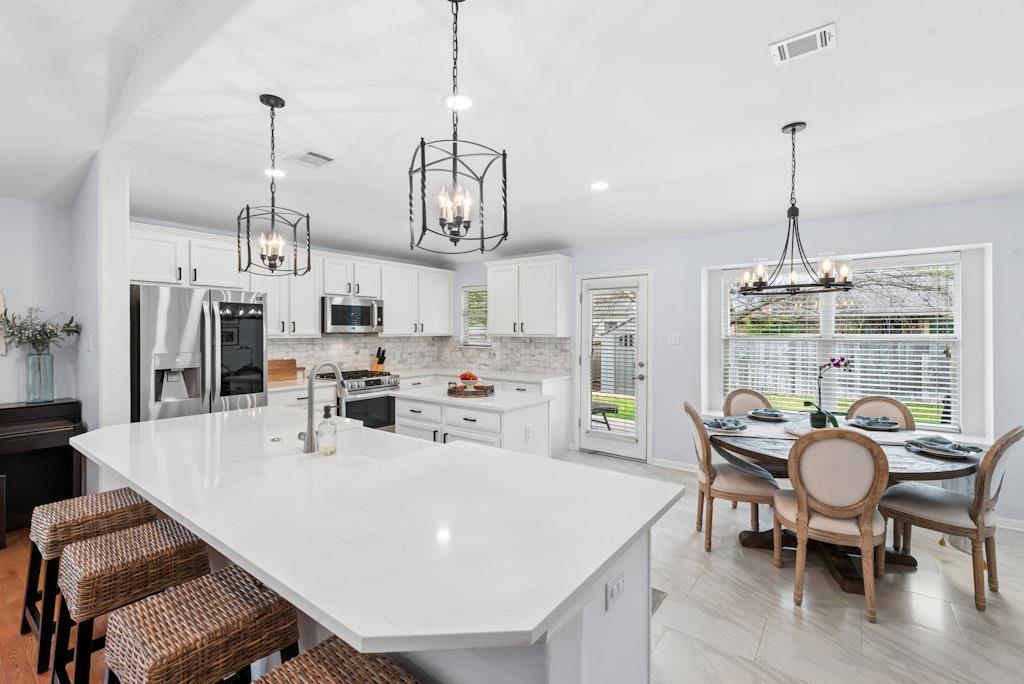 2709 Tumbling River DR