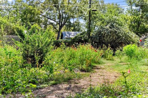 Tiny photo for 3811 Byron DR, Austin, TX 78704 (MLS # 2284910)