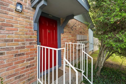 Tiny photo for 1411 Gracy Farms LN #61, Austin, TX 78758 (MLS # 5360775)