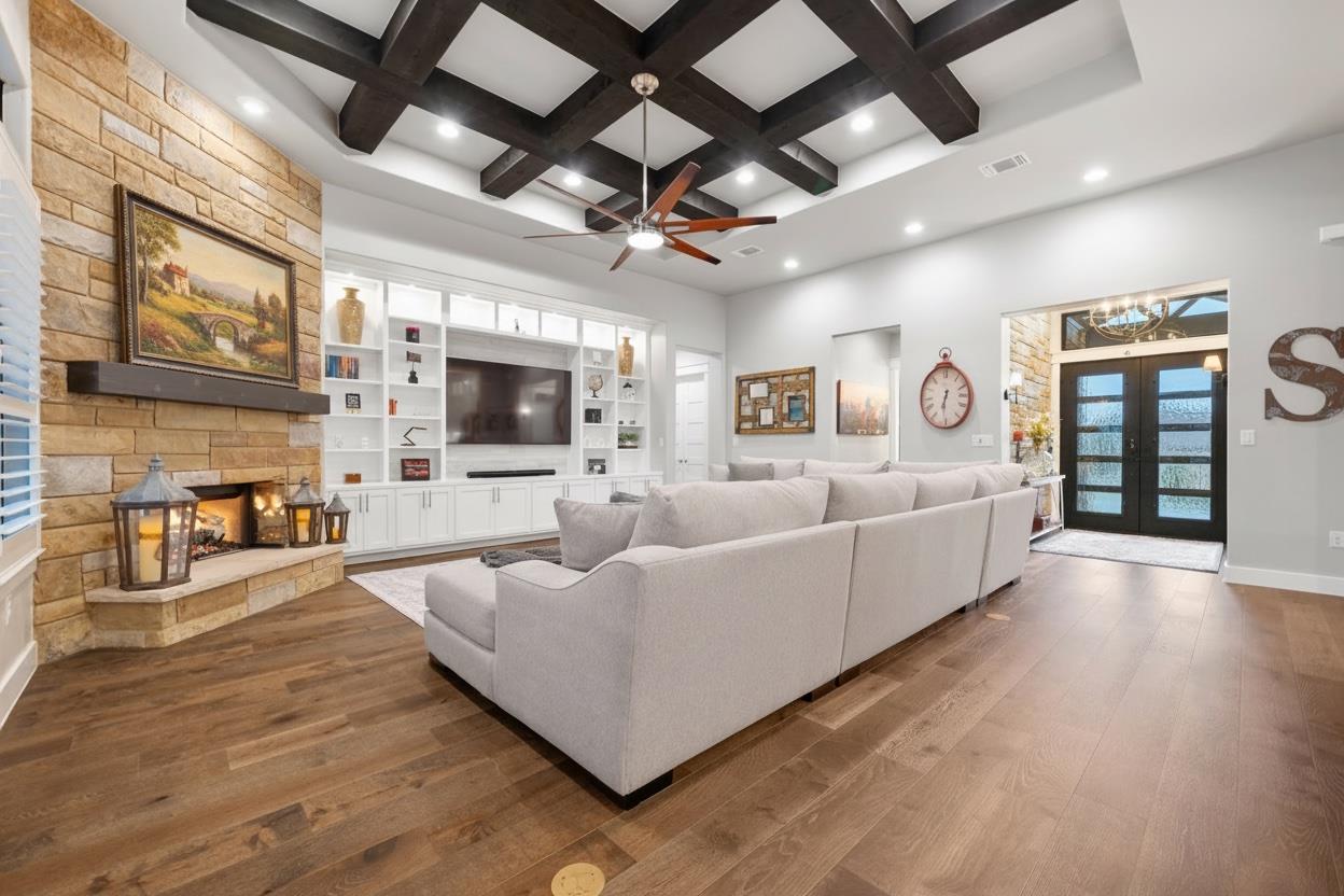 401 Highland Bluff DR