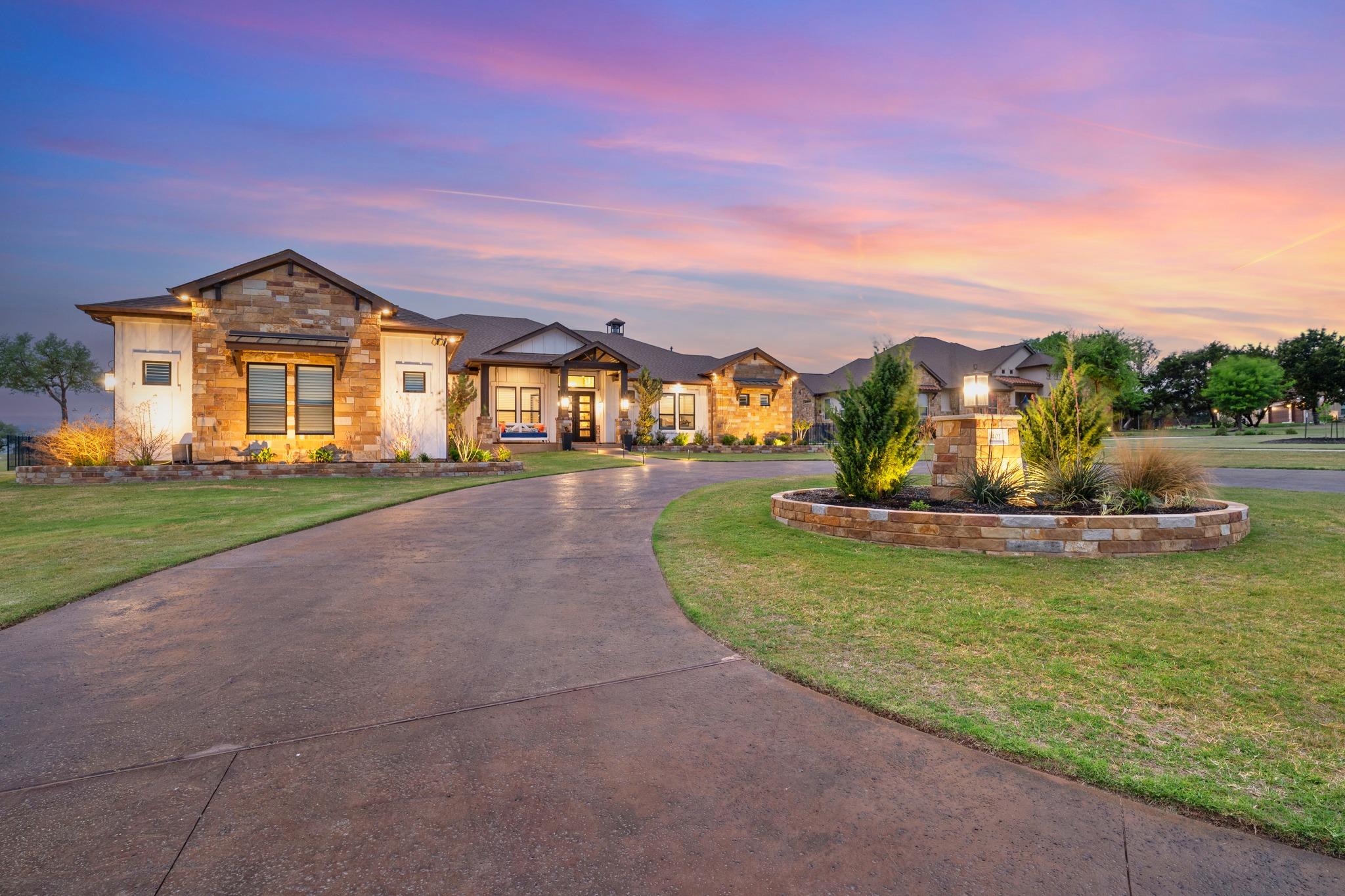 401 Highland Bluff DR