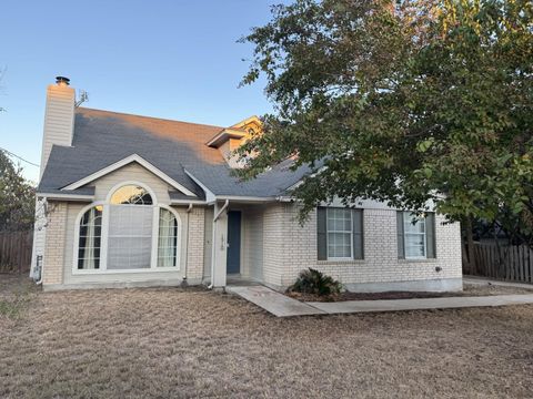 1910 Ireland DR Leander TX 78641