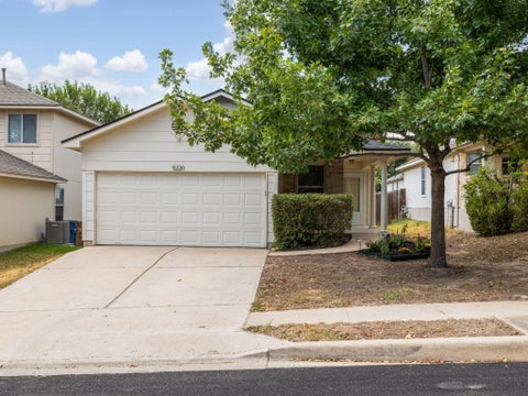 Photo of 5220 Hutchinson DR, Austin, TX 78723 (MLS # 6974327)