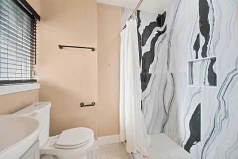 Tiny photo for 5332 Balcones DR #B, Austin, TX 78731 (MLS # 4414495)