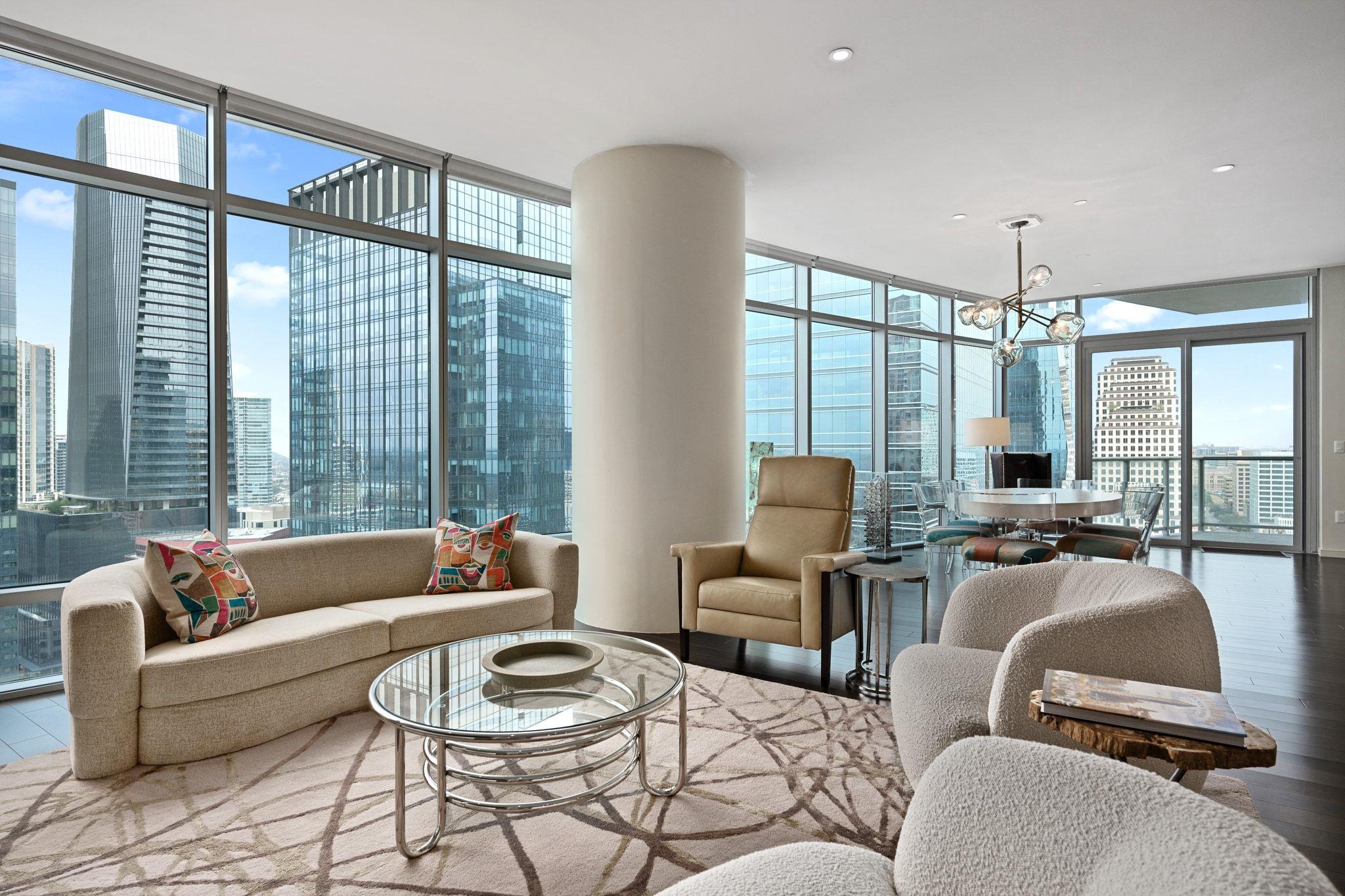 200 Congress Ave 24E