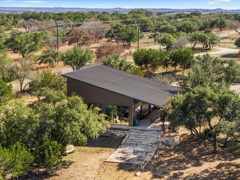 272 Rocky RD Hye TX 78635
