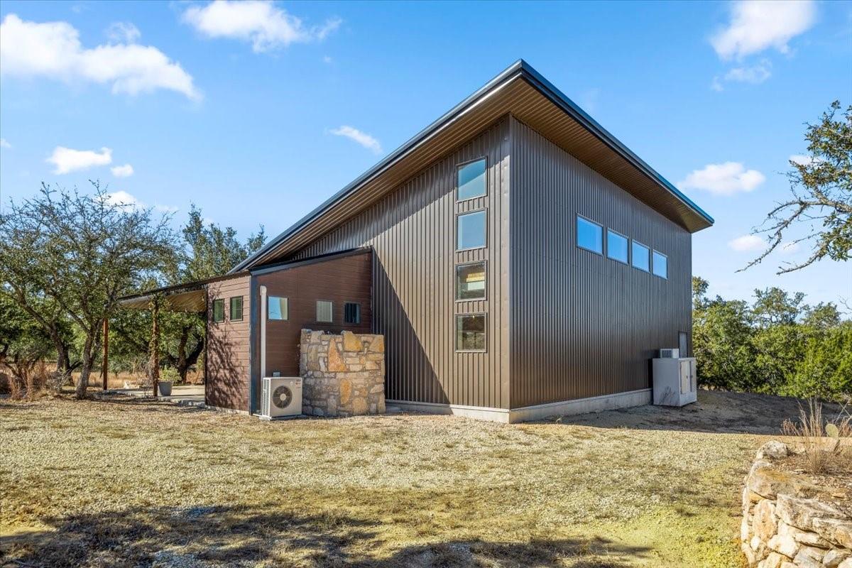 272 Rocky RD