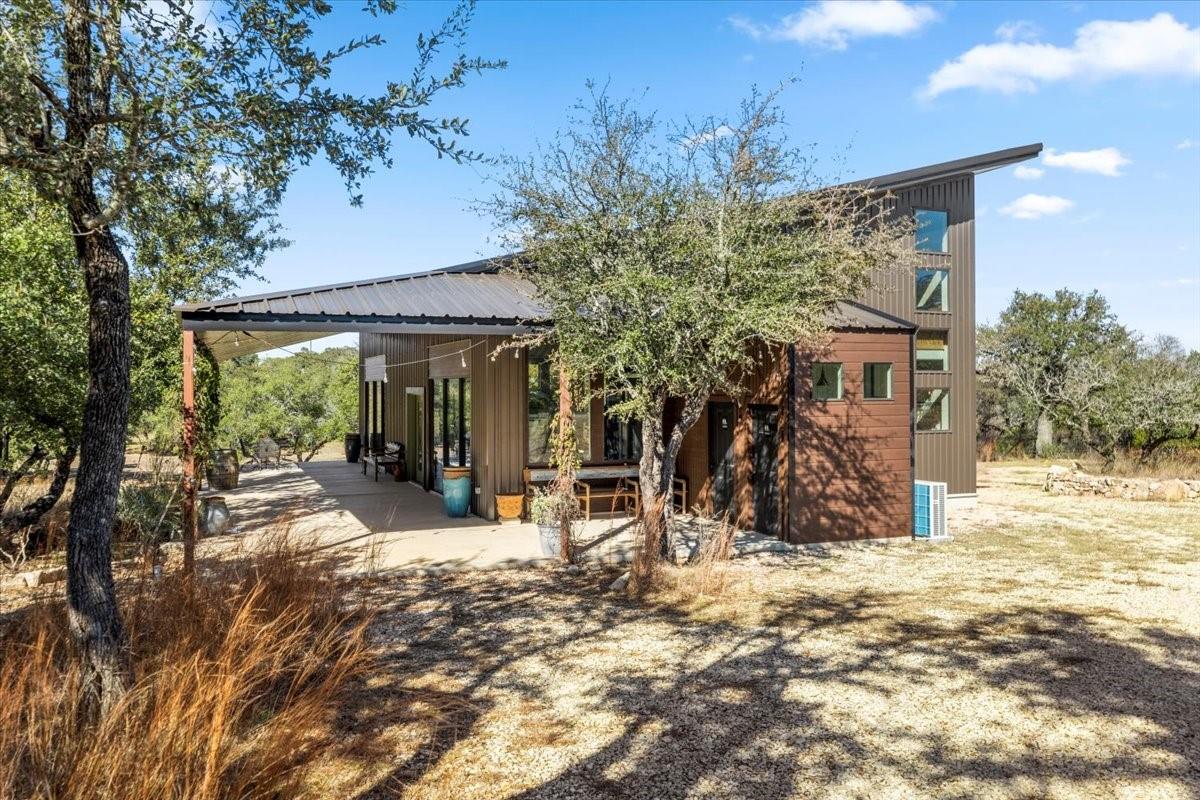 272 Rocky RD
