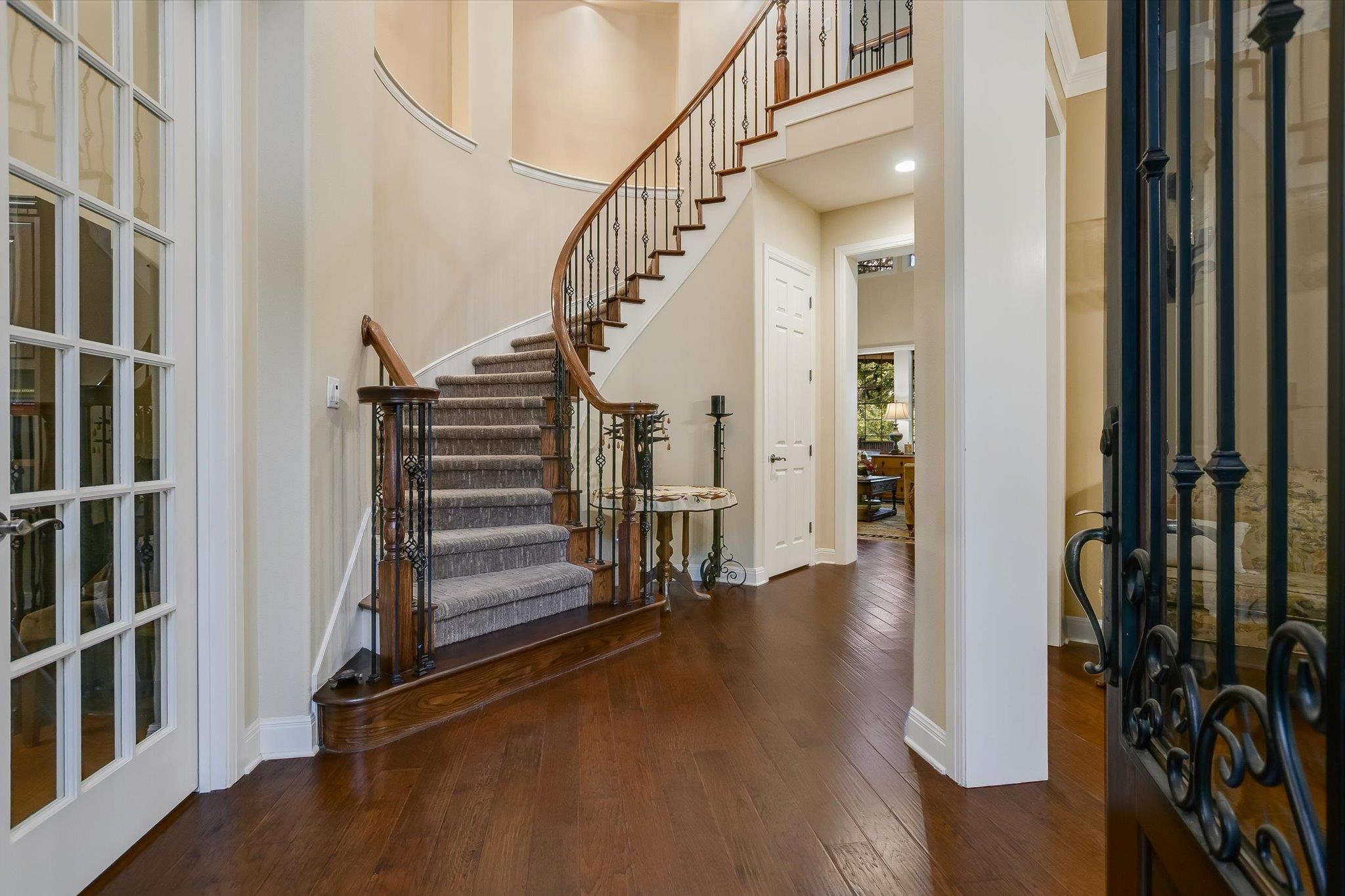 9703 Tree Bend DR