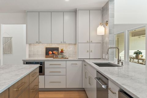 Tiny photo for 5609 Barker Ridge DR, Austin, TX 78759 (MLS # 2845417)
