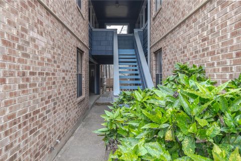 Tiny photo for 2500 Burleson RD #601, Austin, TX 78741 (MLS # 2108691)