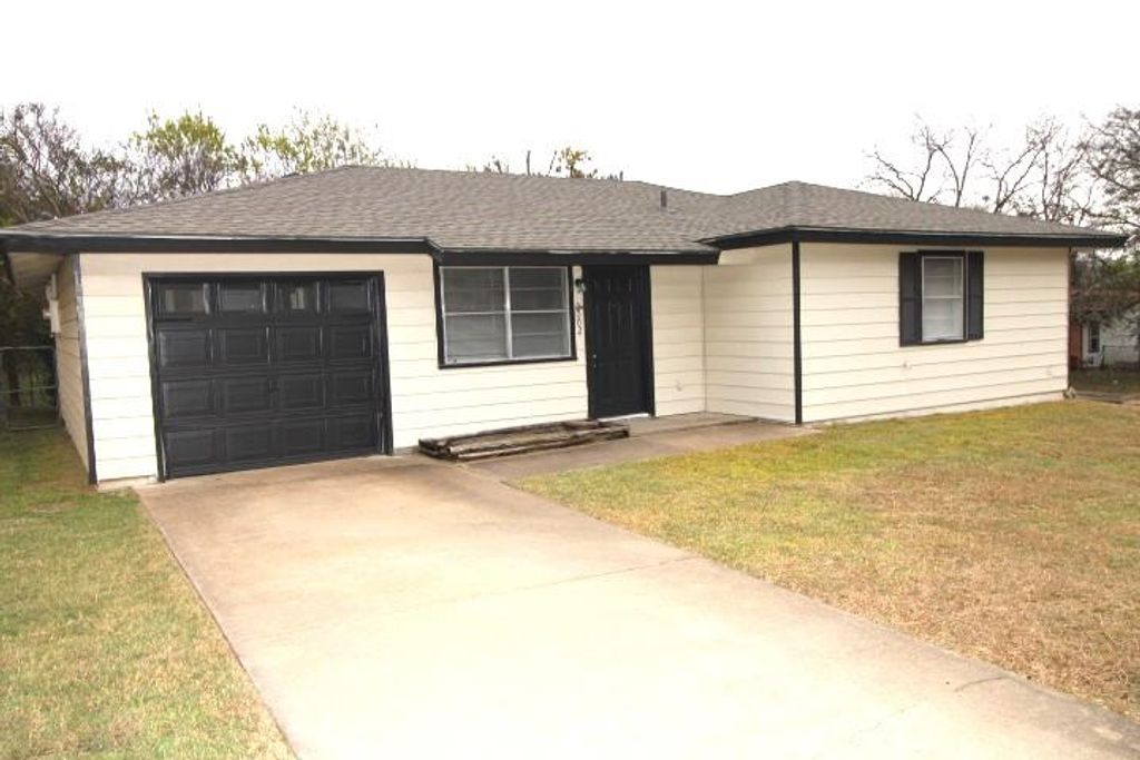 Photo of 2002 Josie CIR, Copperas Cove, TX 76522 (MLS # 4660954)