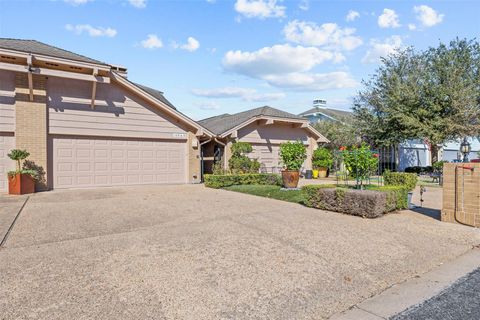 10916 B Crown Colony DR 3 Austin TX 78747