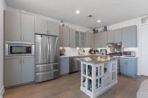 Tiny photo for 555 E 5th St #817, Austin, TX 78701 (MLS # 8021006)