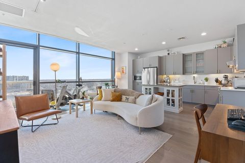 555 E 5th 817 Austin TX 78701