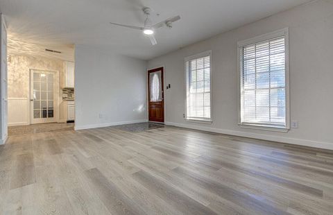 Tiny photo for 1013 Austin Highlands BLVD, Austin, TX 78745 (MLS # 2629469)