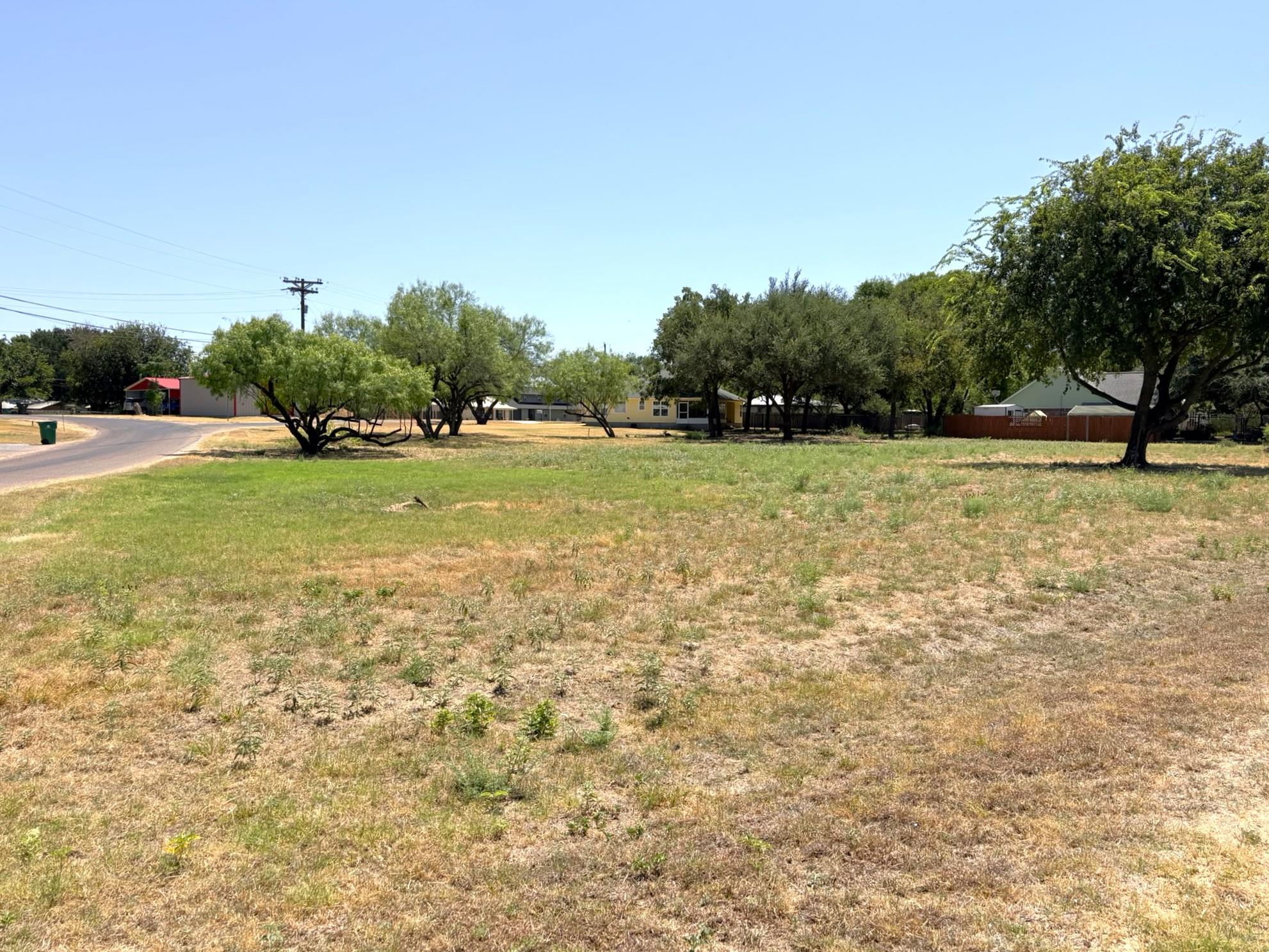 TBD Circle DR