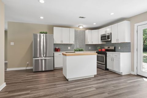 Tiny photo for 4906 Eastdale DR E, Austin, TX 78723 (MLS # 6336975)