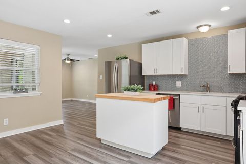 Tiny photo for 4906 Eastdale DR E, Austin, TX 78723 (MLS # 6336975)
