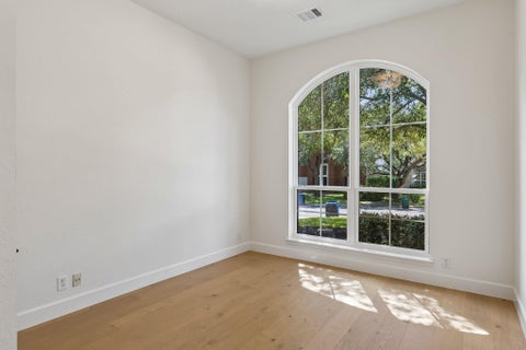 Tiny photo for 11205 Readvill LN, Austin, TX 78739 (MLS # 9539218)