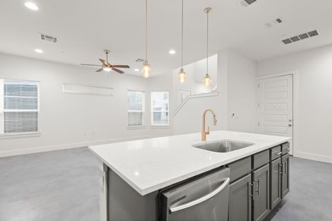Tiny photo for 8922 Menchaca RD #701, Austin, TX 78748 (MLS # 1082102)