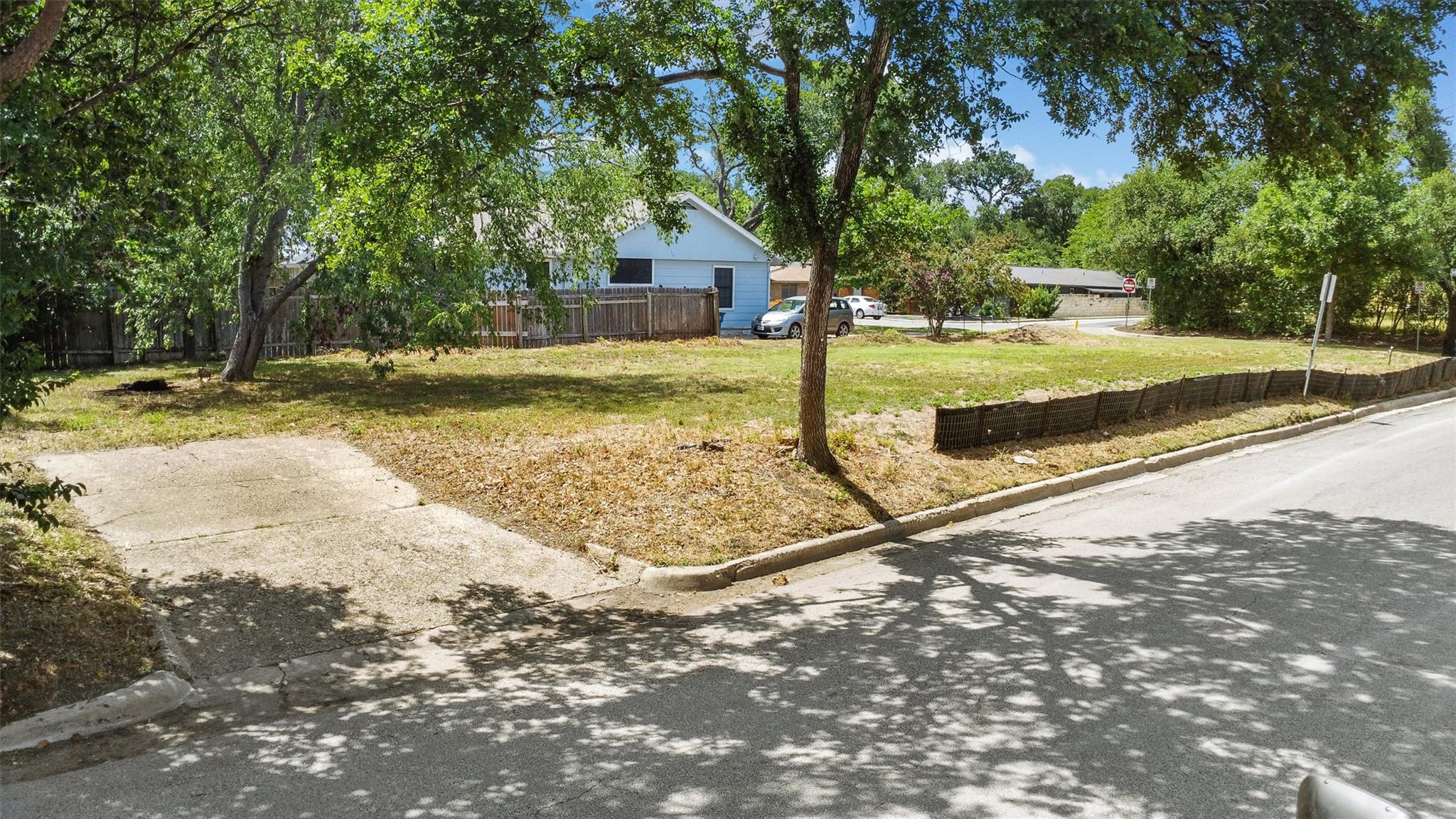 1810 Mohle DR
