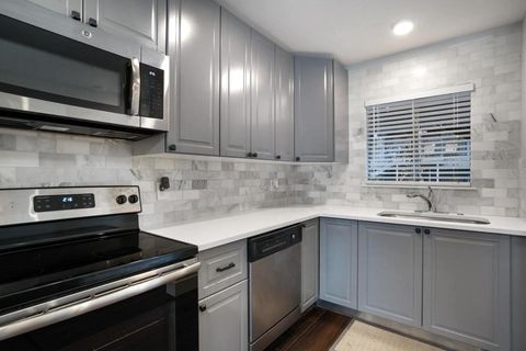 Photo of 909 Reinli ST #144, Austin, TX 78751 (MLS # 5836761)