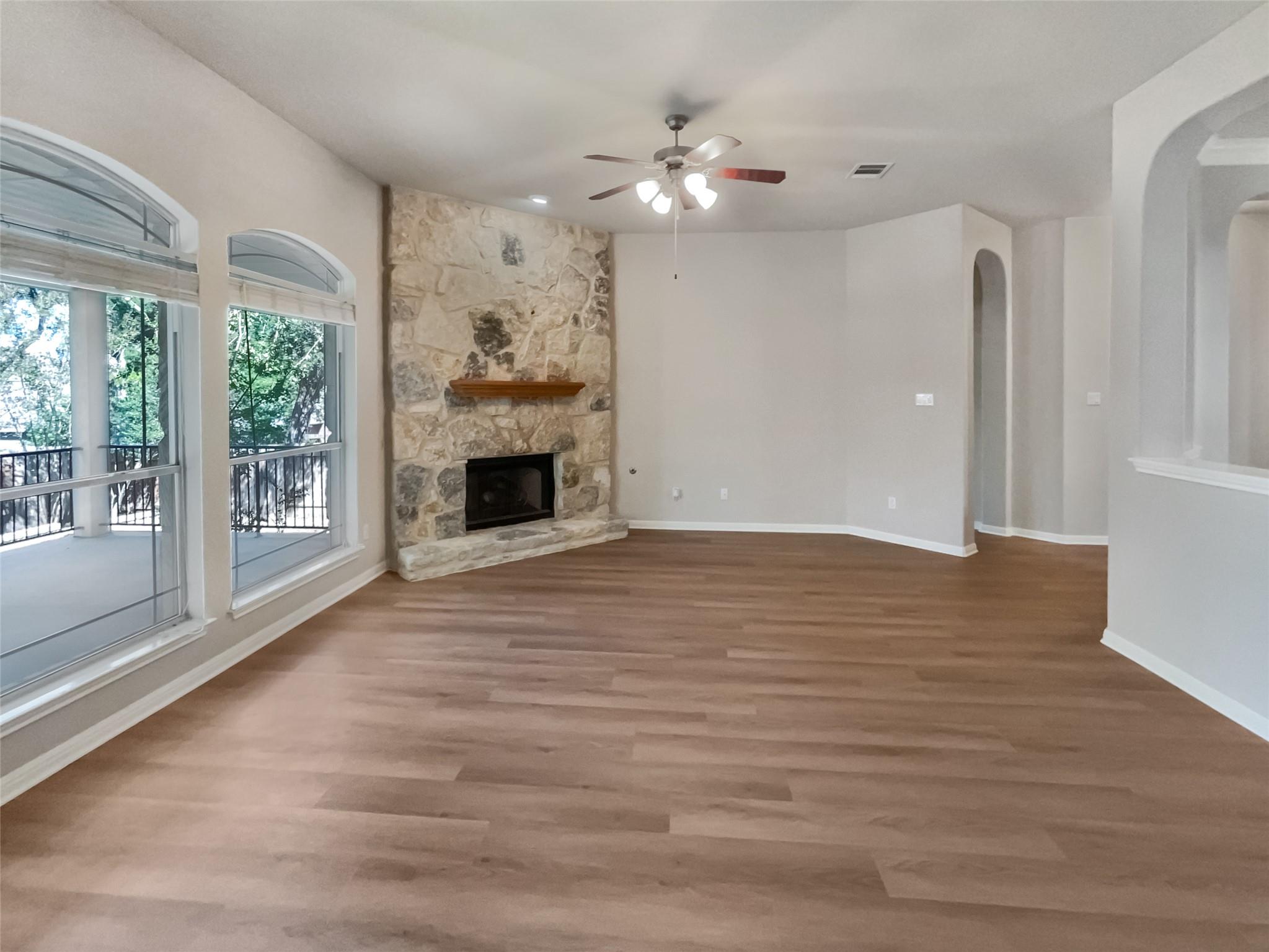 1517 Silver Oak TRL
