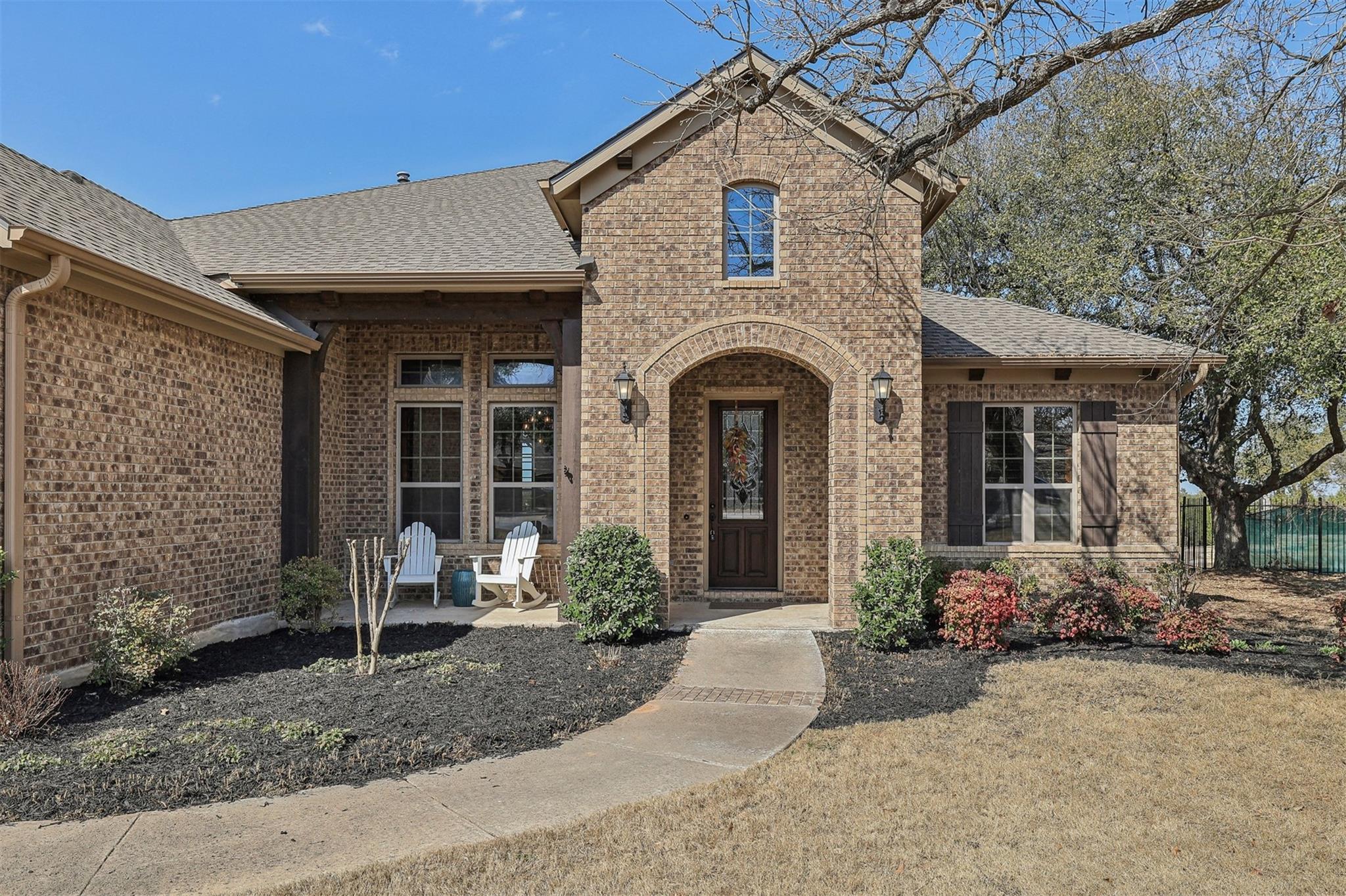 3009 Vista Heights DR
