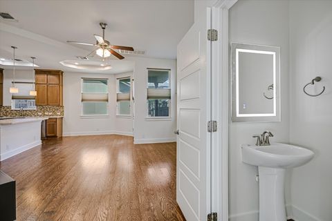 Tiny photo for 924 Sugaree Ave, Austin, TX 78757 (MLS # 6107090)