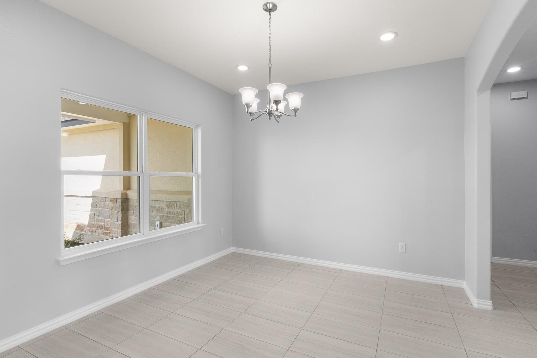 1136 Country Road 484 RD