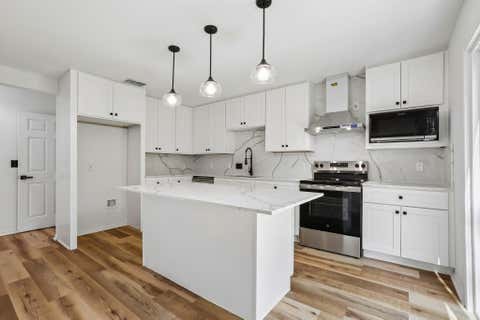 Tiny photo for 4504 Lyra CIR, Austin, TX 78744 (MLS # 4255398)