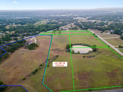 106 Pin Oak ST Dripping Springs TX 78620