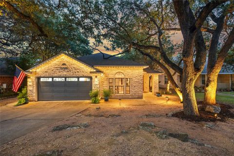 Photo of 5935 Salcon Cliff DR, Austin, TX 78749 (MLS # 5088148)
