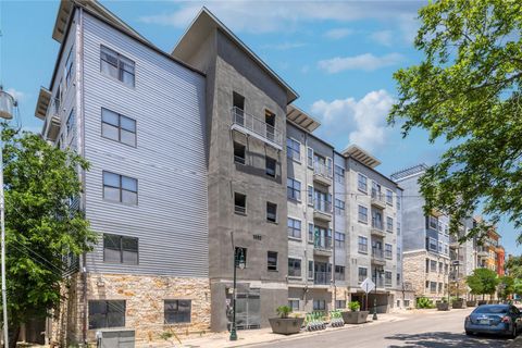 Photo of 2502 Leon ST #208, Austin, TX 78705 (MLS # 1246331)