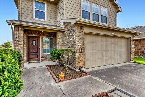 Photo of 7233 Crestone RD, Austin, TX 78744 (MLS # 3087136)