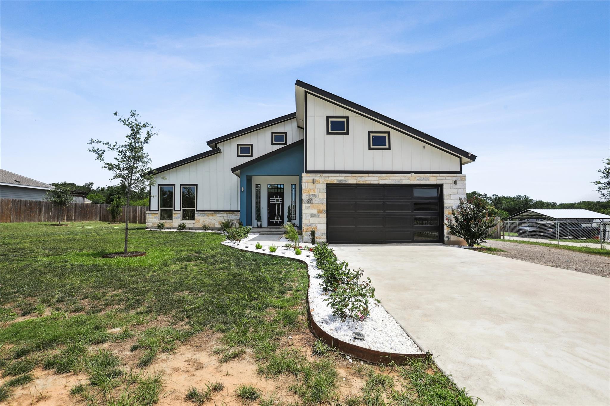 287 La Fortuna DR