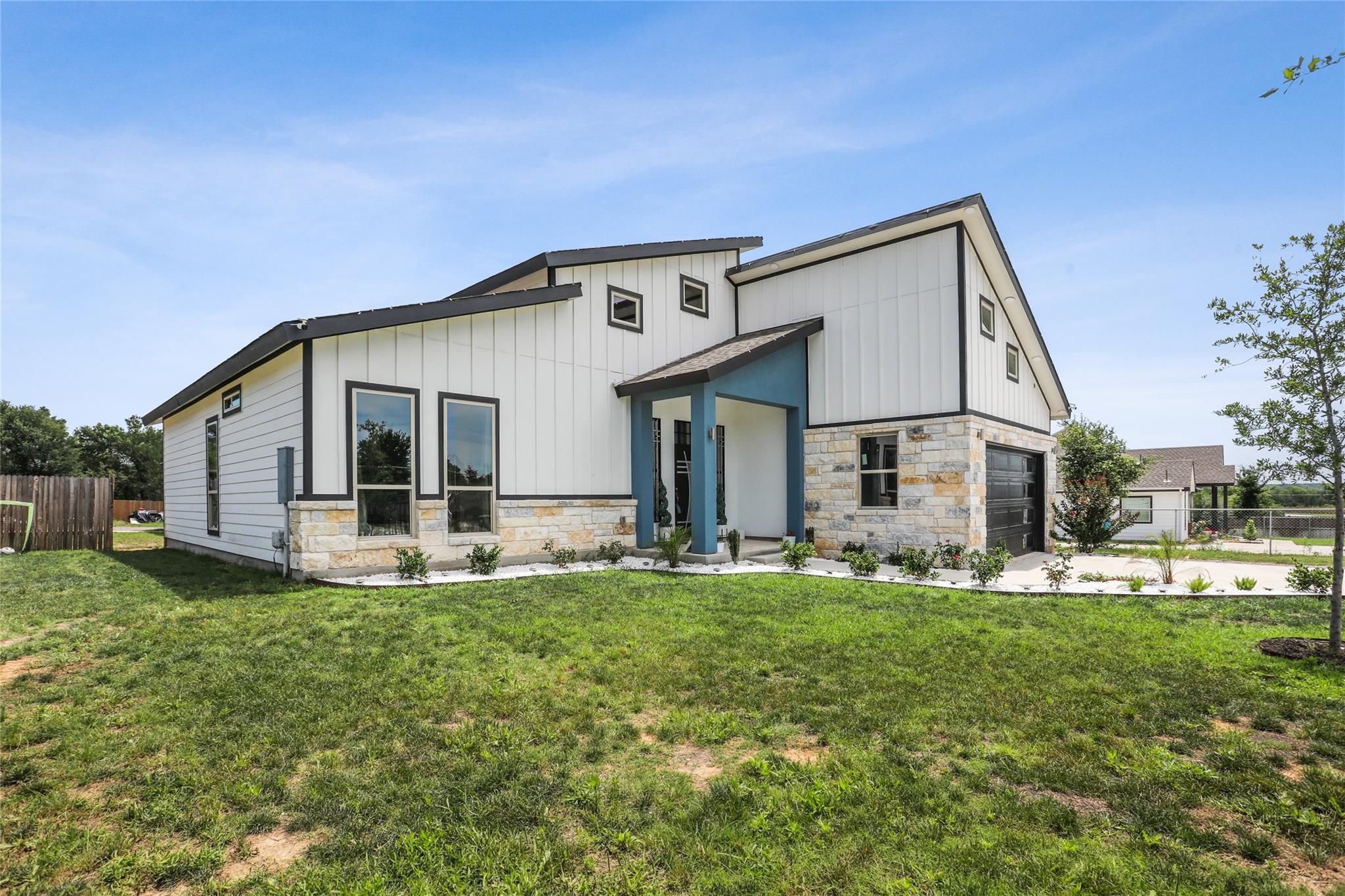 287 La Fortuna DR