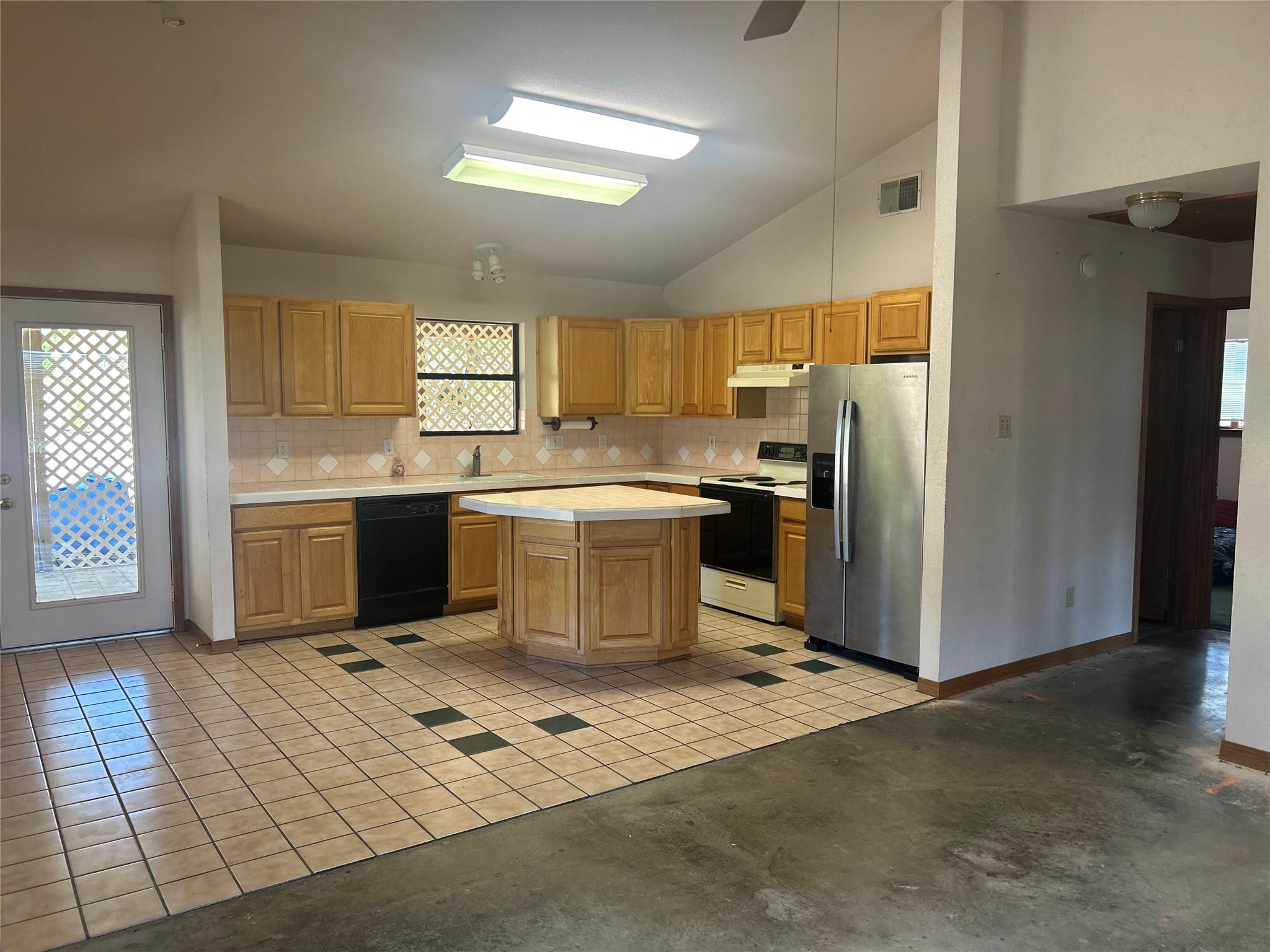 21511 Perry CV