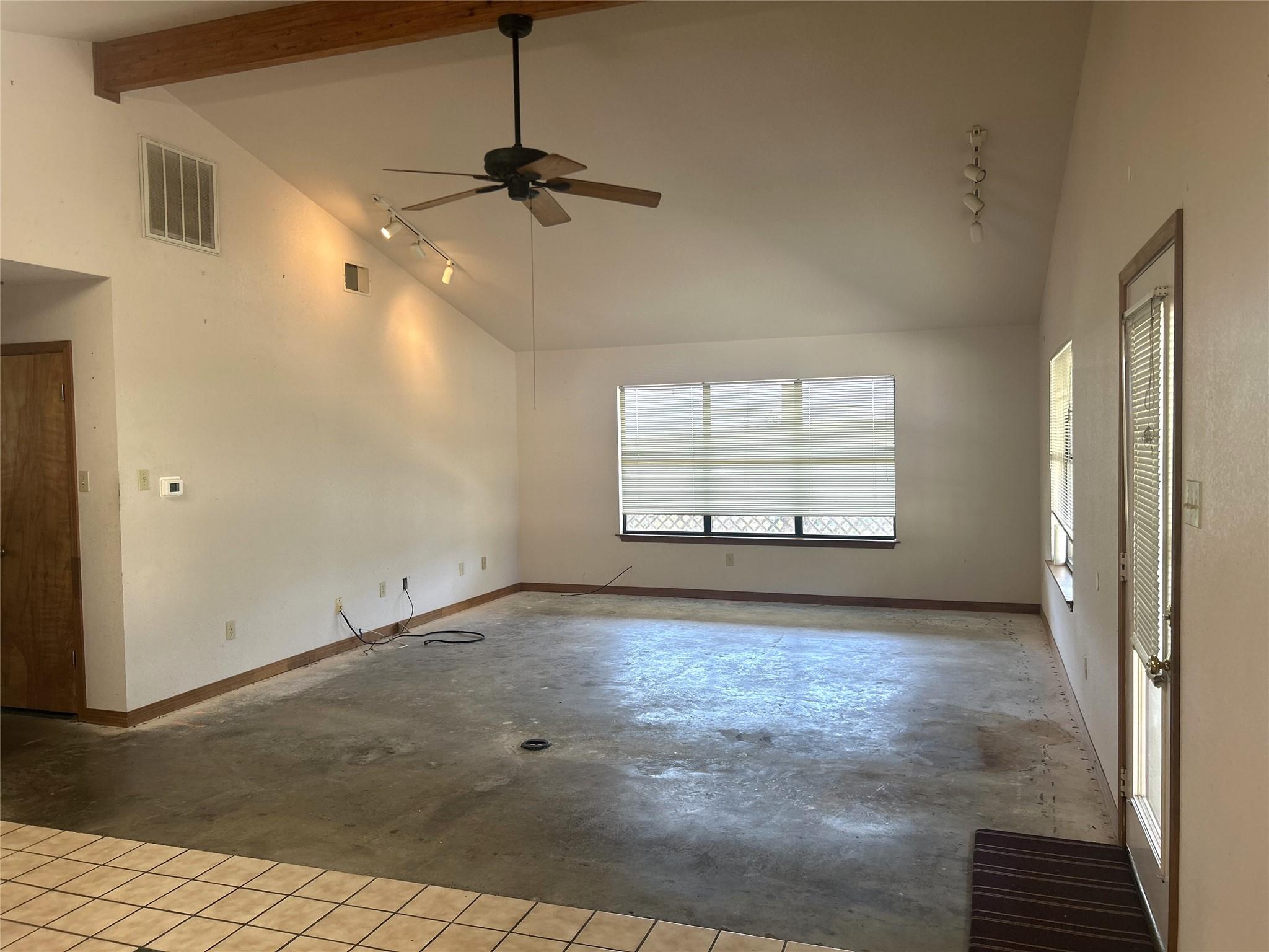 21511 Perry CV