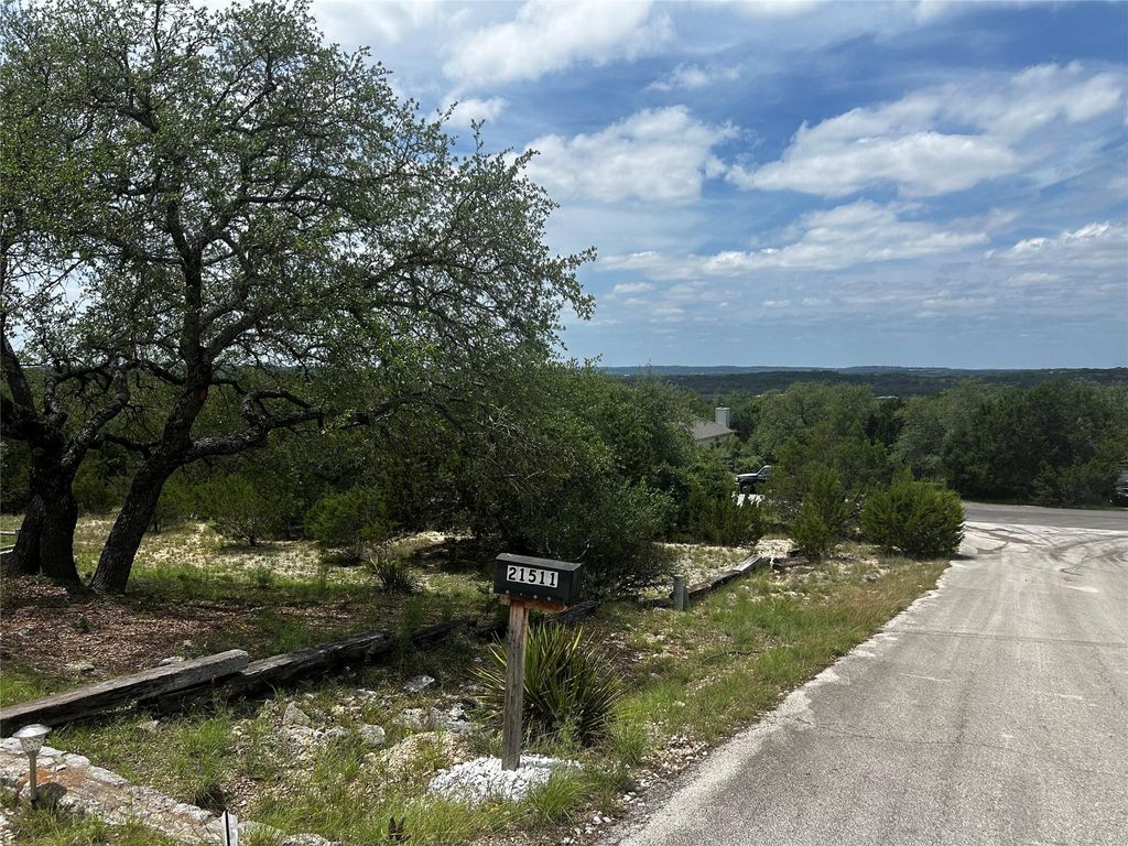 Photo of 21511 Perry CV, Lago Vista, TX 78645 (MLS # 8682036)