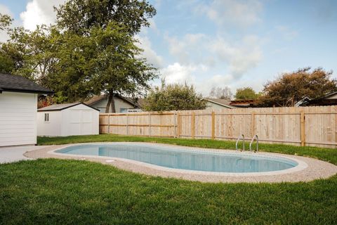 Tiny photo for 10100 Quail Hutch DR, Austin, TX 78758 (MLS # 6446754)