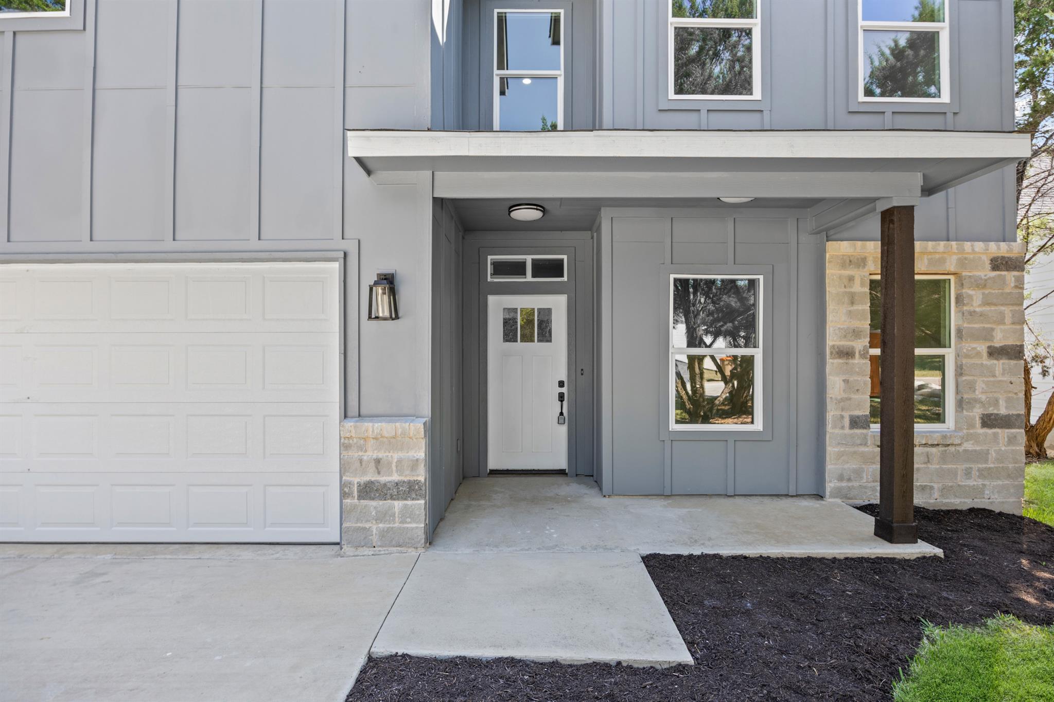 10 Honeysuckle LN