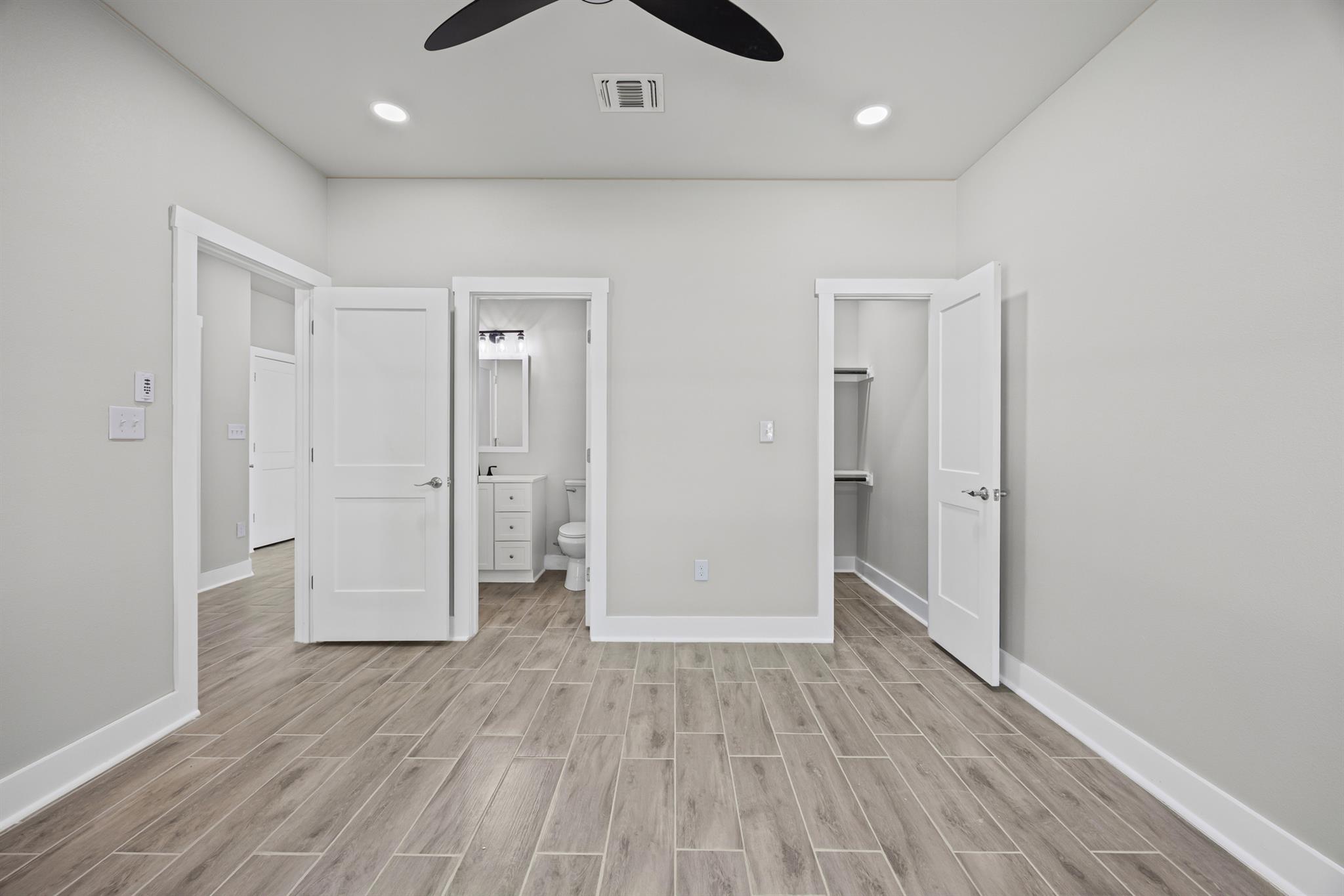 10 Honeysuckle LN