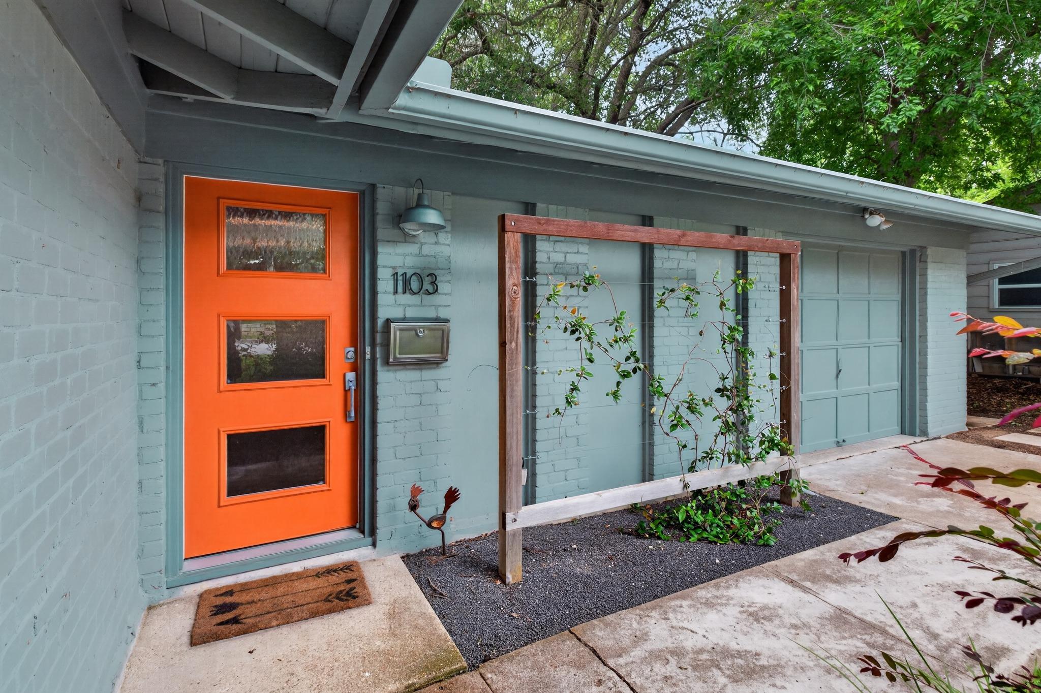 1103 Chesapeake DR