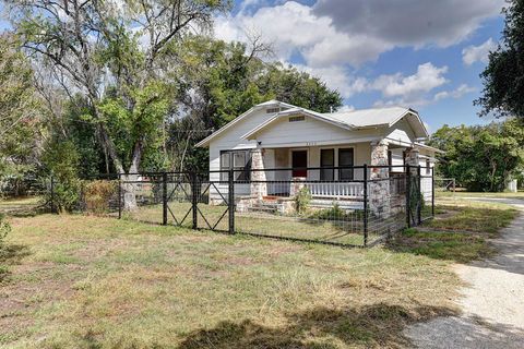 1292 N I-35 New Braunfels TX 78130