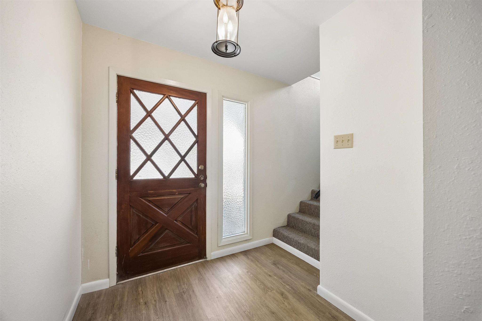 155 Mary Ann DR